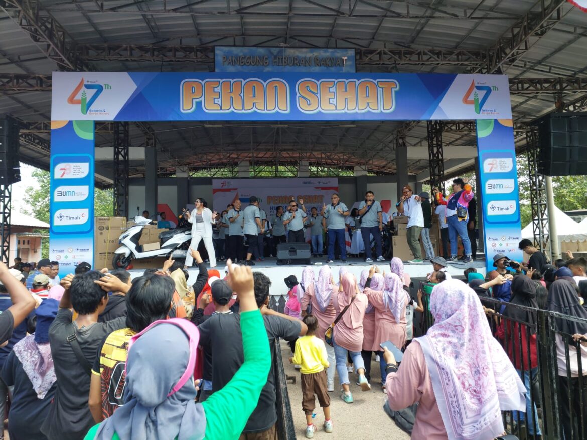 Ramai Banget, Ribuan Warga Belitung Timur Ikuti Pekan Sehat PT Timah Tbk di Pantai Nyiur Melambai