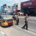 Personil Polsek Kedawung berikan pelayanan masyarakat melalui Gatur pagi