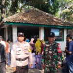 Pantau kamtbmas Bhabinkamtibmas Mertasinga polsek Gunung jati Polres Cirebon Kota monitoring obyek wisata religi