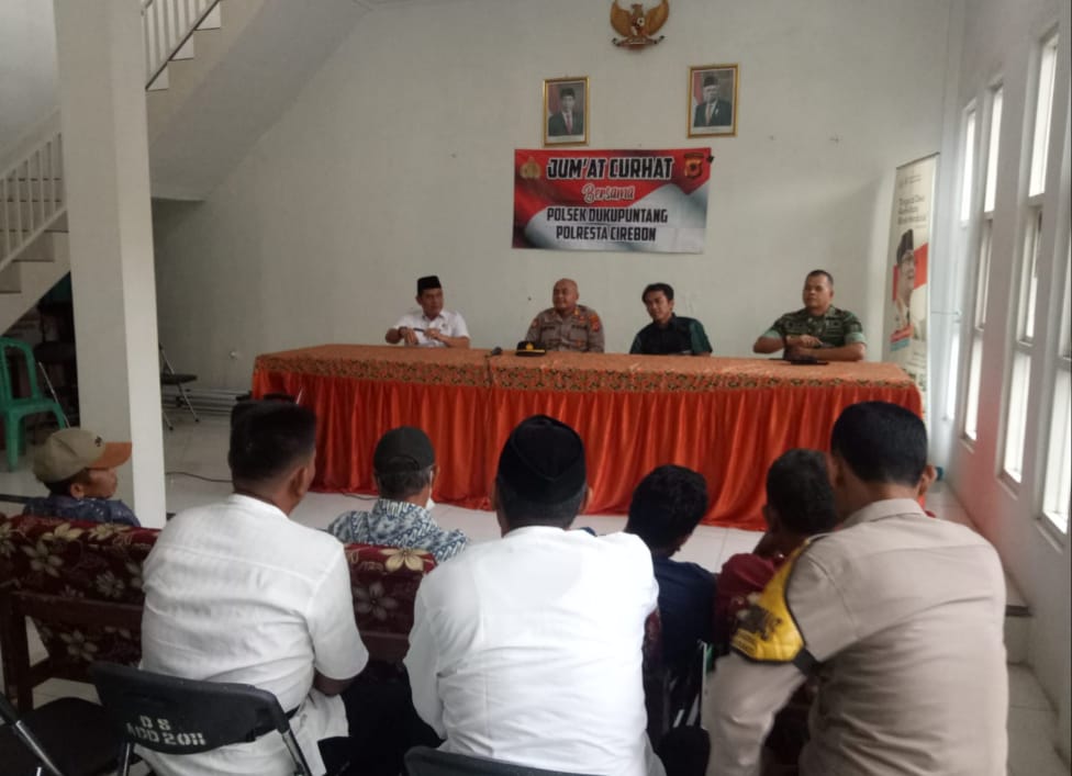 Jum’at Curhat” Kapolsek Dukupuntang Himbau Jaga Kamtibmas