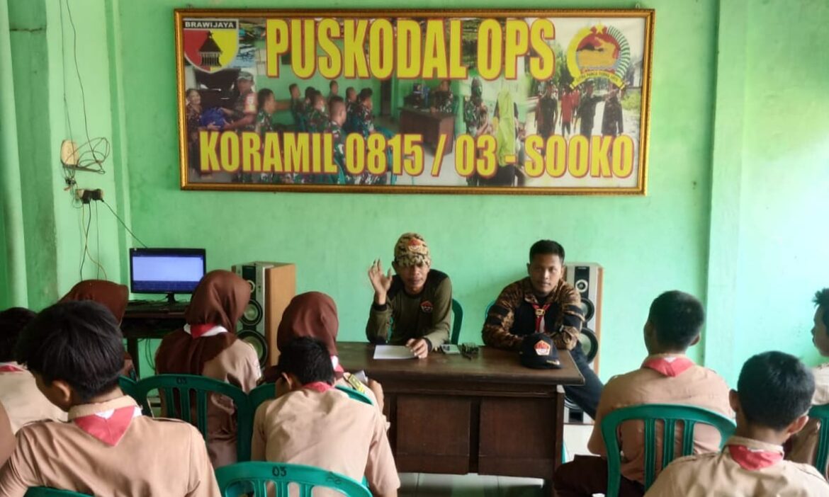 Koramil 0815/03 Sooko Bina Pelajar Bentuk Kepribadian Jujur & Disiplin