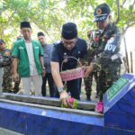 Ziarah ke Makam Banser NU, Mas Pj Wali Ajak Masyarakat Mojokerto Teladani Semangat Heroisme dan Toleransi dari Sosok Riyanto