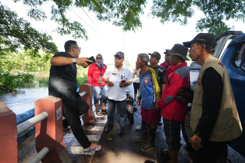 Mas Pj Gercep Tangani Banjir di Kota Mojokerto, Dirikan Dapur Umum, Maksimalkan Rumah Pompa Hingga Benahi Tanggul Yang Rusak