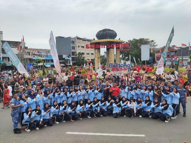 Prajurit Laskar Pelangi Lanud H.AS Hanandjoeddin Ikuti Tarian Masal