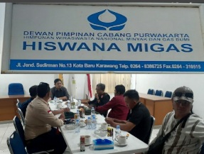 Audensi FPII Korwil Purwakarta Dan KWCP Ke Hiswana Migas Tanyakan Terkait Pom Bensin Yang Menjual Solar Menggunakan Jerigen