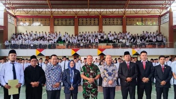 Ketua KPU Tanggamus Lantik 906 Anggota PPS untuk Sukseskan Pemilukada Serentak 2024