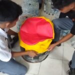 SMK Negeri 1 Selat Nasik Daur Ulang Sampah Plastik Menjadi Barang Bermanfaat