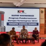 Bersama KPK, Pemkab Mojokerto Tandatangani Pakta Integritas Dan Perjanjian Kinerja