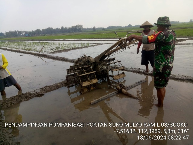 Lahan Persawahan Siap Tanam, Pompa Air Brigade Alsintan Koramil 0815/03 Sooko  Nonstop Dioperasionalkan