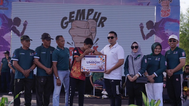 HUT ke-106 Kota Mojokerto, Mas Pj Jalan Santai Bersama Ribuan Masyarakat