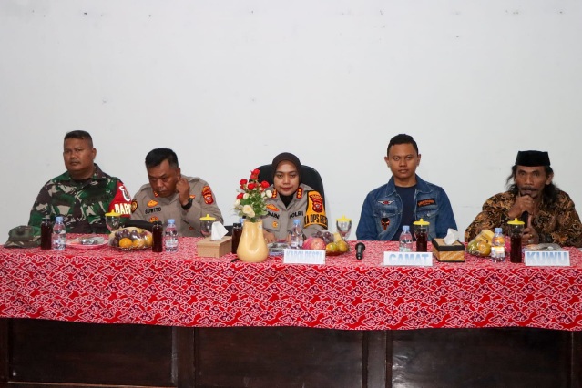 Kapolresta Cirebon Laksanakan Sambang Kamtibmas di Desa Kanci Kulon