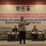 Kapolresta Cirebon Menjadi Narasumber Sinergitas Antar Aparatur Pemerintahan Daerah TNI/Polri, Pemerintah Desa Dan FKDM Kecamatan