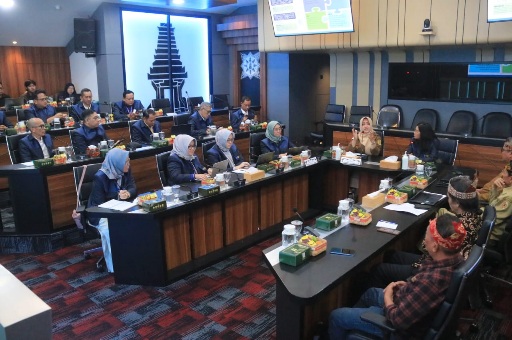 Terima Tim Visitasi Kepemimpinan Nasional PKN Tingkat II Pusdiklat Kementerian Kominfo 2024, Bupati Ikfina Beberkan Inovasi Digital Milik Pemkab Mojokerto