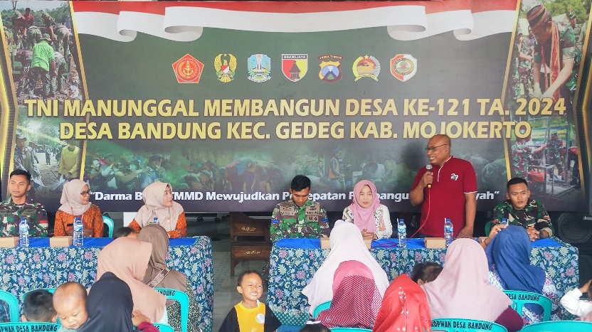 Sasaran Non Fisik TMMD 121 Mojokerto, RSUD Haji Provinsi Jatim Kampanyekan Stunting, Edukasi Para Ibu Di Desa Bandung