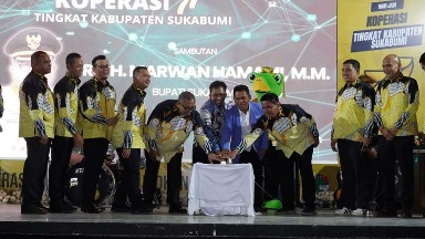 Bupati Apresiasi Panitia EO ( Even organizer ) Pameran Expo Di Komplek Gelanggang Cisaat