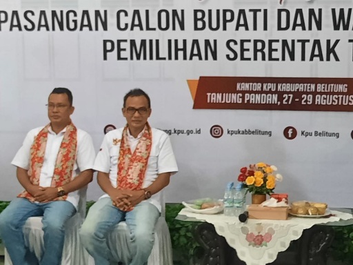 Paslon Djoni Alamsyah-Syamsir Resmi Daftarkan Diri Ke KPU Belitung