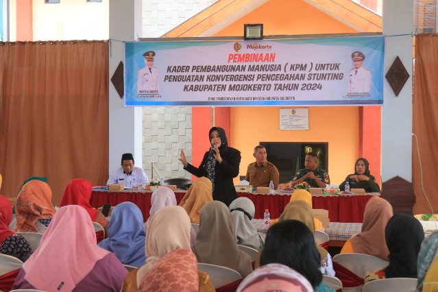 Tekan Angka Stunting, Bupati Ikfina Bina KPM Eks Wilayah Pembantu Bupati Jabung