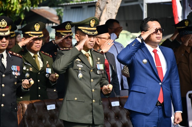 Upacara HUT Ke-79, TNI Bersama Rakyat Siap Mengawal Suksesi Kepemimpinan Nasional Untuk Indonesia Maju