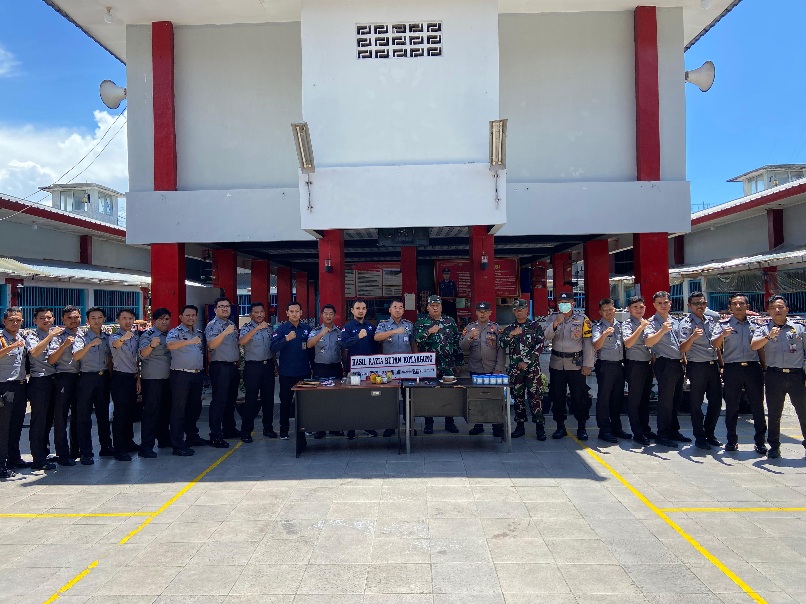 Rutan Kota Agung Gelar Tes Urine bagi Petugas dan Razia Kamar Hunian