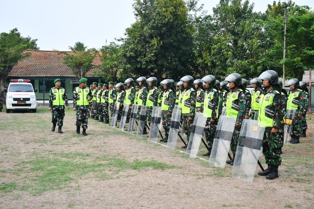 H-2 Pencoblosan, Dandim 0815/Mojokerto Pimpin Apel Gelar Pasukan Pengamanan Pilkada