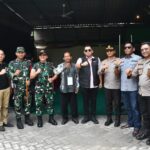 Danrem 082/CPYJ Bersama Forkopimda Kota Mojokerto Tinjau Proses Pemungutan Suara di TPS Kota Mojokerto