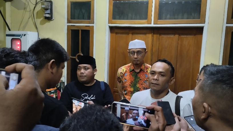 Paslon 04 Laporkan Dugaan Keterlibatan Kuwu dan ASN di Pilbup Cirebon ke Bawaslu