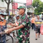 Tebar Kebaikan Jum'at Berkah, Kodim 0815/Mojokerto Salurkan Sedekah Prajurit Sasar Abang Becak & Kaum Dhuafa