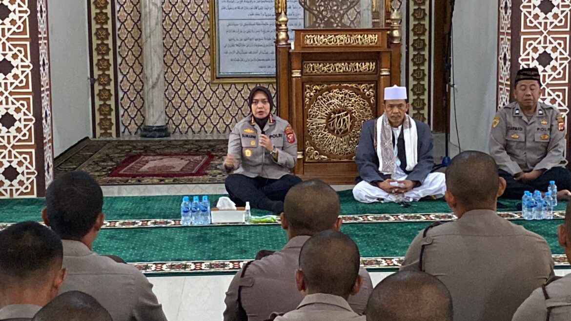 Polresta Cirebon Gelar Binrohtal dalam Rangka Peringatan Isra’ Mi’raj Nabi Muhammad SAW 1446H/2024M